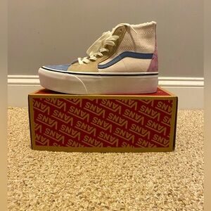 Sk8-hi Tapered Fuzzy High Top Vans